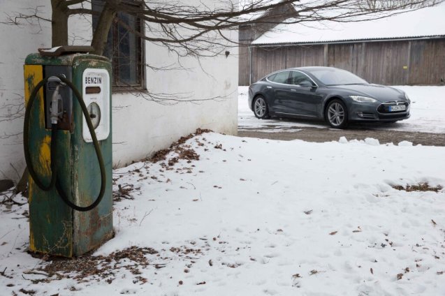 Tesla’s high performance battery technology could represent not just a game changer for electric cars - and all vehicles - but also the wider American auto industry which has failed to meaningfully penetrate foreign markets in recent decades. Picture @TeslaMotors