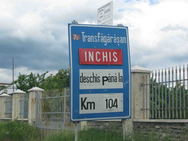Inchis: closed.