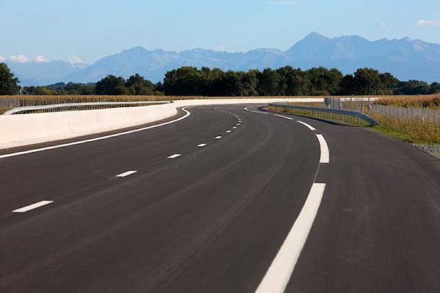 A65 southbound, heading towards Pau and the Pyrenees.