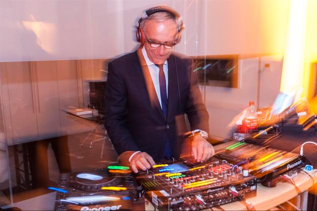 Swabian born Dr Ulrich Bez took to the decks at the opening of Aston Martin’s brand new dealership in Stuttgart last night. Located next to the airport, south of the city in Filderstadt, the gallery-like, modern-luxe, stone and glass premises contain the facilities you expect, plus a 2,000sq ft underground garage where owners can store their cars. Aston now has ten dealerships in Germany.