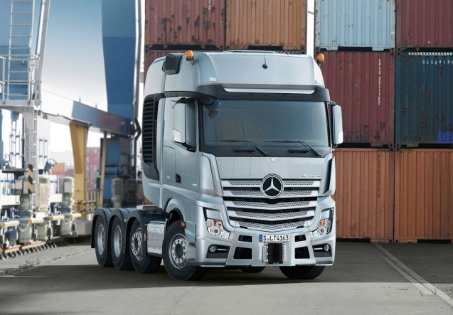 SLT: If Mercedes doesn’t have the truck you want in the regular range it can make it for you. The Custom Tailored Truck (CTT) plant in Molsheim, north east France, has had a hand in the new Actros-SLT heavy-duty tractor unit, just coming on stream now, which assembles all the features available on the rest of the Actros range to develop a vehicle with maximum flexibility, from long distance driving to low speed manoeuvrability. Powered by a 625bhp, 15.6 litre straight six engine developing 2213Ib ft of torque, with its special ‘heavy’ mode on the 16-speed transmission the SLT can haul 250 tonnes.