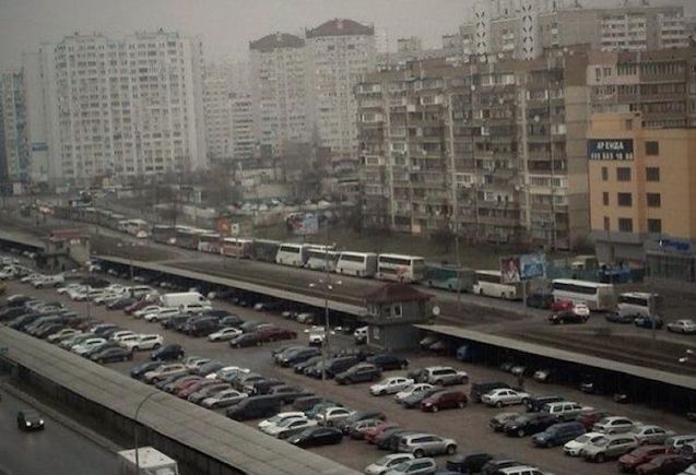 Kyiv: buses used to bring in Berkut riot police - and maybe Titushki armed gangs too - parked up yesterday morning.