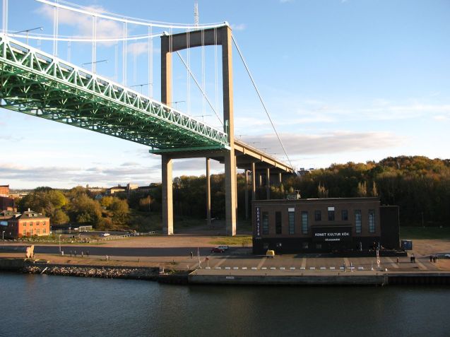 You can get the Oresund Link between Denmark and Sweden but for almost the same price there’s the Stena Line ferry between Frederikshavn and Gothenburg. The 3.5 hour sailing costs from €50 two+car and sails right into the city centre at the Swedish end, under the Alvsborg Bridge, finish line for the Volvo Great Ocean Race (Gothenburg is Volvo’s home town). Frederikshavn is an industrial ship building port, just clawing its way back from a devastating recession. Despite the Palm Beach, with trees bred to withstand -20 degrees, it’s unlikely to be somewhere you would want to stay (don’t!). Less than an hour’s drive away are the shifting sand dunes of Skagen, one of Denmark’s most popular holiday regions, on the junction of the Kattegat and Skaggerak Seas, outflows of the Baltic, where the waves lap against each other.