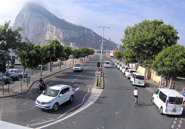 A new twitter account keeps drivers up-to-date with delays on both sides of the Spain-Gibraltar frontier.