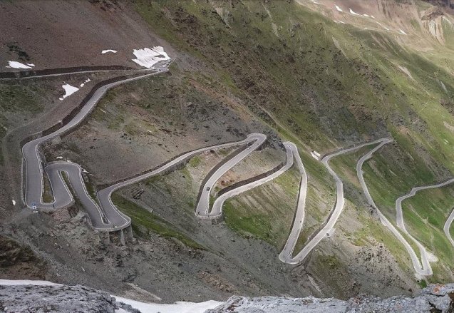 Billed as the world's largest electric vehicle rally, this year's WAVE Tour took in Stelvio, above. Mor elater. Photo WAVE Trophy.