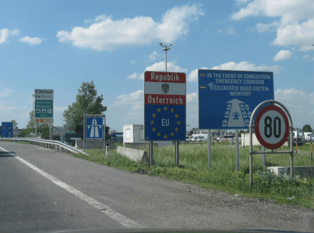 The Austrian border on the M1-A4 motorway from Budapest. Photo @DriveEurope