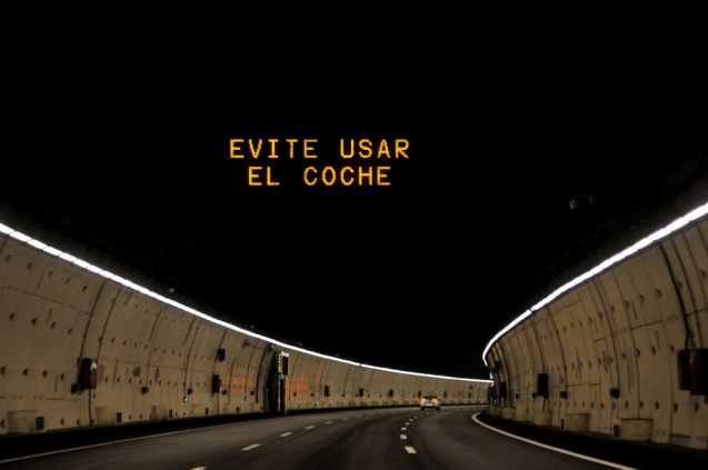 Another episode of Madrid pollution today - speed cut to 70kmhon M-30 ring. 'Evite usar el coche - avoid using your car'.