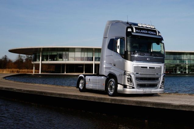 Formula One team McLaren-Honda has taken delivery of 24 brand new Volvo FH trucks to transport the race team and hospitality units around Europe. The vehicles come in three different specifications depending on the use. The engines meanwhile are all 13 litre 540bhp units. For power-obsessed F1 that’s slightly disappointing since the FH is also available with a 16-litre 750bhp unit. There is form here however. Ringmeister Bernie Ecclestone also specified his fleet of Mercedes-Benz Actros at 510bhp, when he could have had 625bhp.