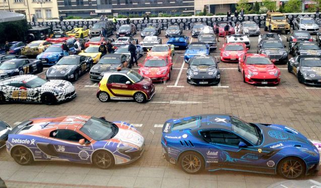 Gumballers stayed at the Prague Hilton last night, one of two Hilton hotels in the city (the other being in the old town). Overlooking the Vltava River and Stvanice island, the 11 story hotel built in 1989 has a roof top bar with views of the castle (and a large car park). Rooms start at around 2500CZK (€90) but can be double or triple that. Unusually, we really struggled to find a hotel in Prague when we rolled up last June, ending up at the comely Boscolo (with a live harpist at breakfast).